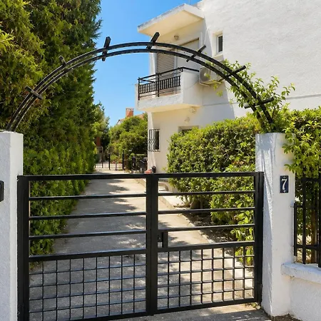 Апартаменты Aegean Pearl Maisonette Near And Free Parking *