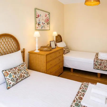 Aegean Pearl Maisonette Near And Free Parking Апартаменты Nea Kallikrateia
